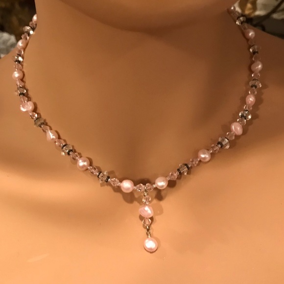 🌺 DAINTY TEAR DROP NECKLACE 🌸🌷 - Picture 2 of 6